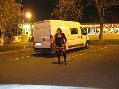 Escort à Mâcon , prostituées et putes à Mâcon